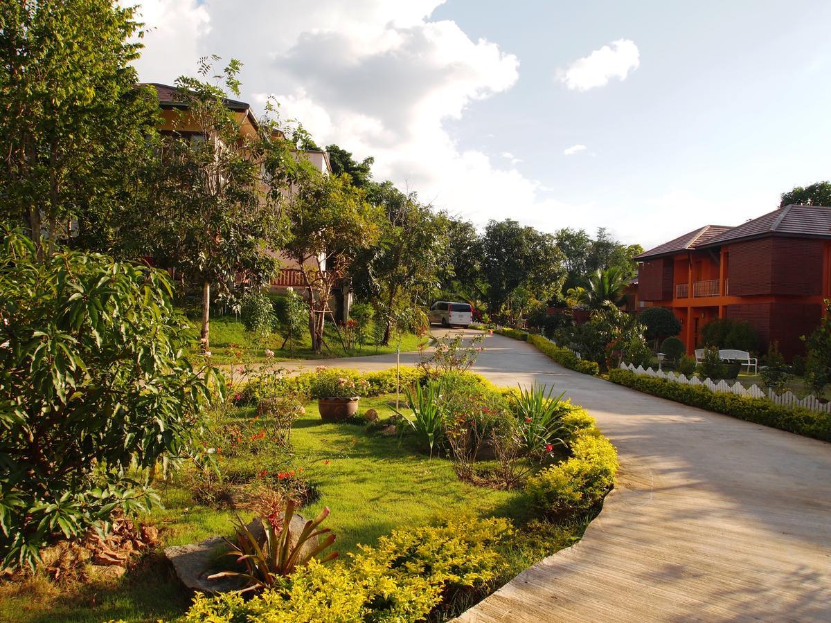 Khao Yai Phu Kham Luang Resort Му Сі Екстер'єр фото
